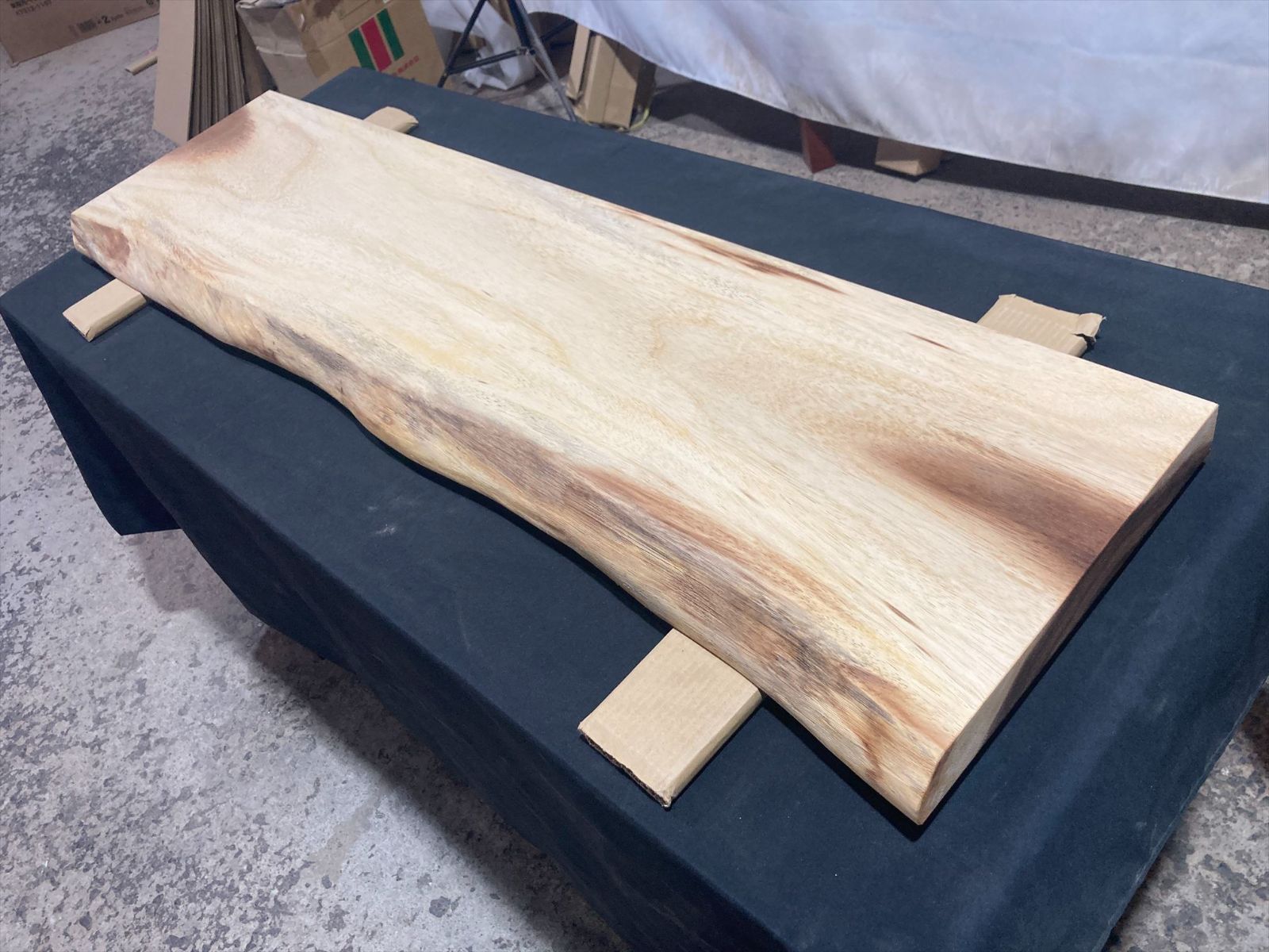 モンキーポッド4137 一枚板無垢 乾燥材 1240x330-300-320x44mm