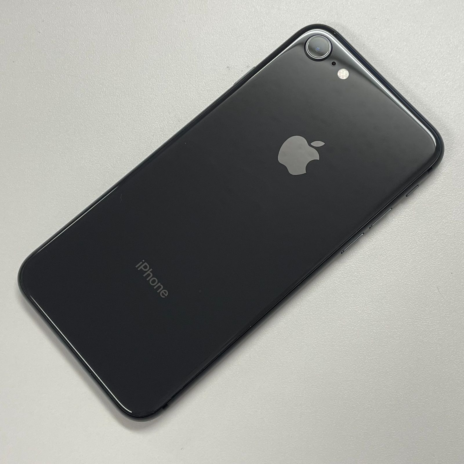 SIMフリー iPhone 8 64GB スペースグレイ A1906 - メルカリ