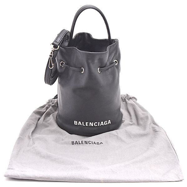 Balenciaga★エブリデイ ドローストリングショルダーバッグ Balenciaga☆エブリデイ ドローストリングショルダーバッグ