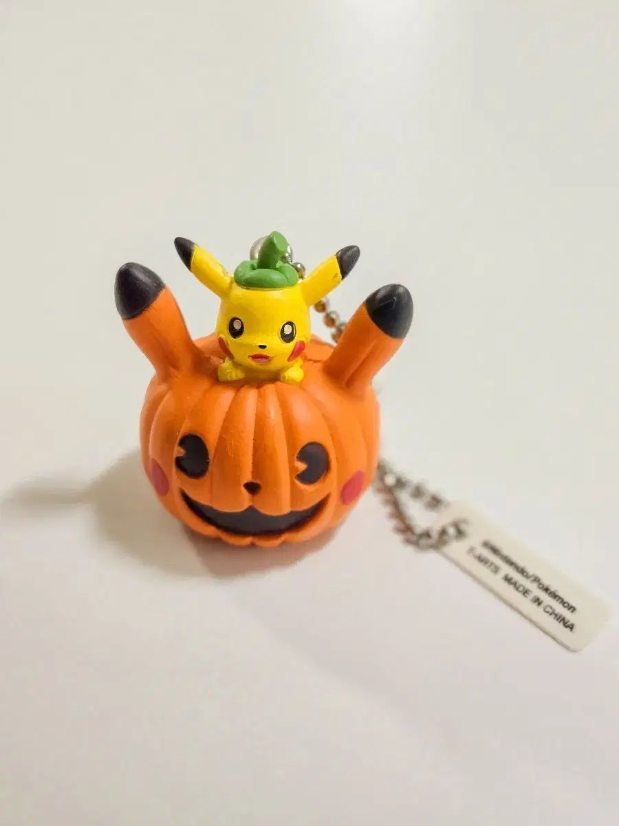 2016 ハロウィーン ピカチュウ ガチャ 古典ガチャ ポケモン