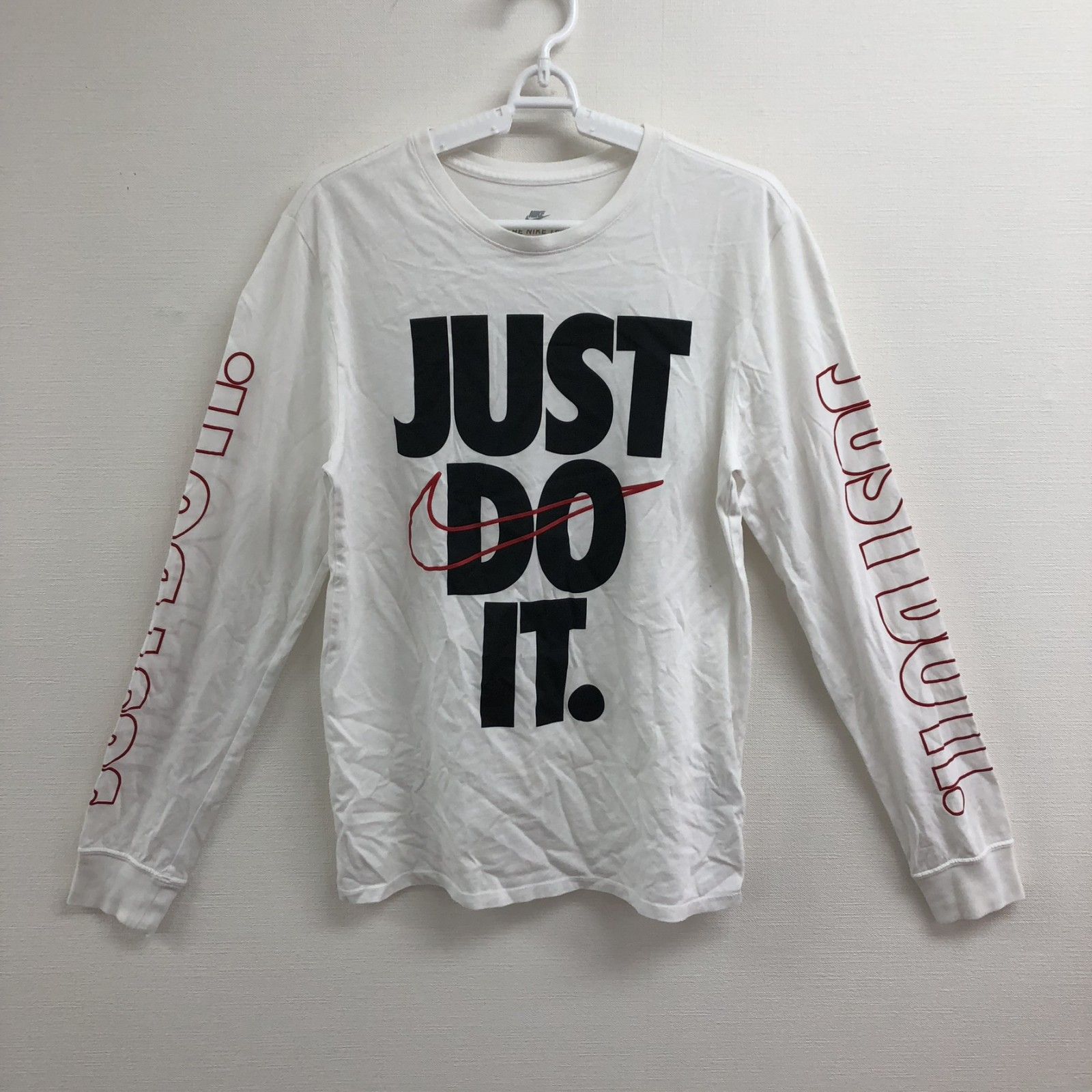 【NIKE】ナイキ　トップス　Tシャツ　長袖　白系　Mサイズ　カットソー　スポーティー　綿100％