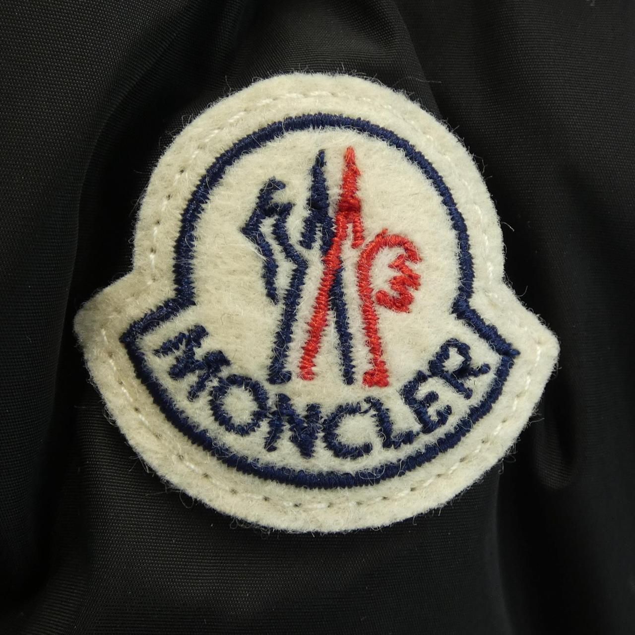 モンクレール MONCLER