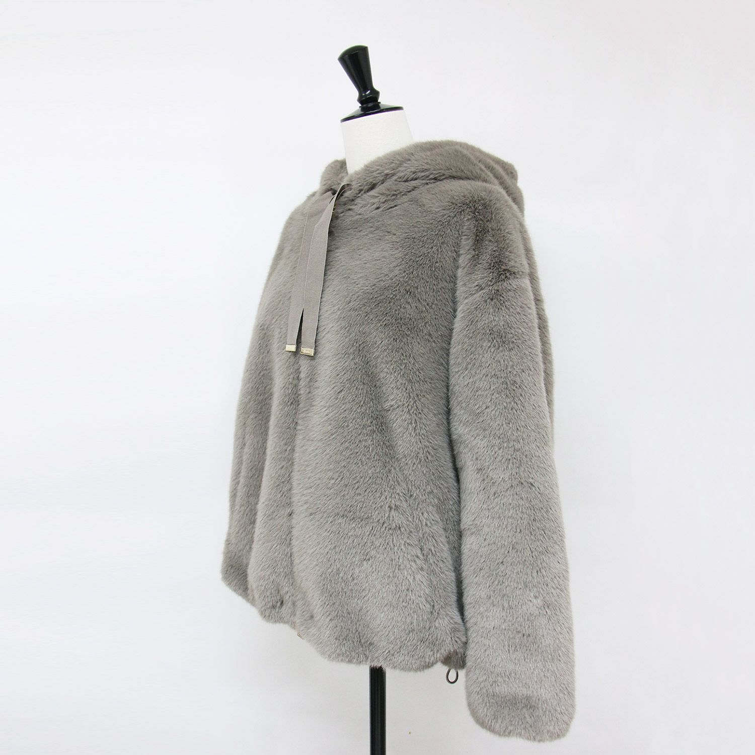 美品】HERNO ヘルノ ジャケット グレージュ サイズ:42(9号) / 24秋冬  