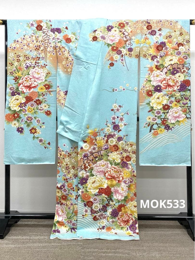 振袖 仮絵羽 金駒 銀駒 金彩 紋意匠 牡丹 正絹 未仕立て品 八掛付き 振袖 仮絵羽 銀通し 金駒 金彩 紋意匠 牡丹 正絹 未仕立て品 八掛付き