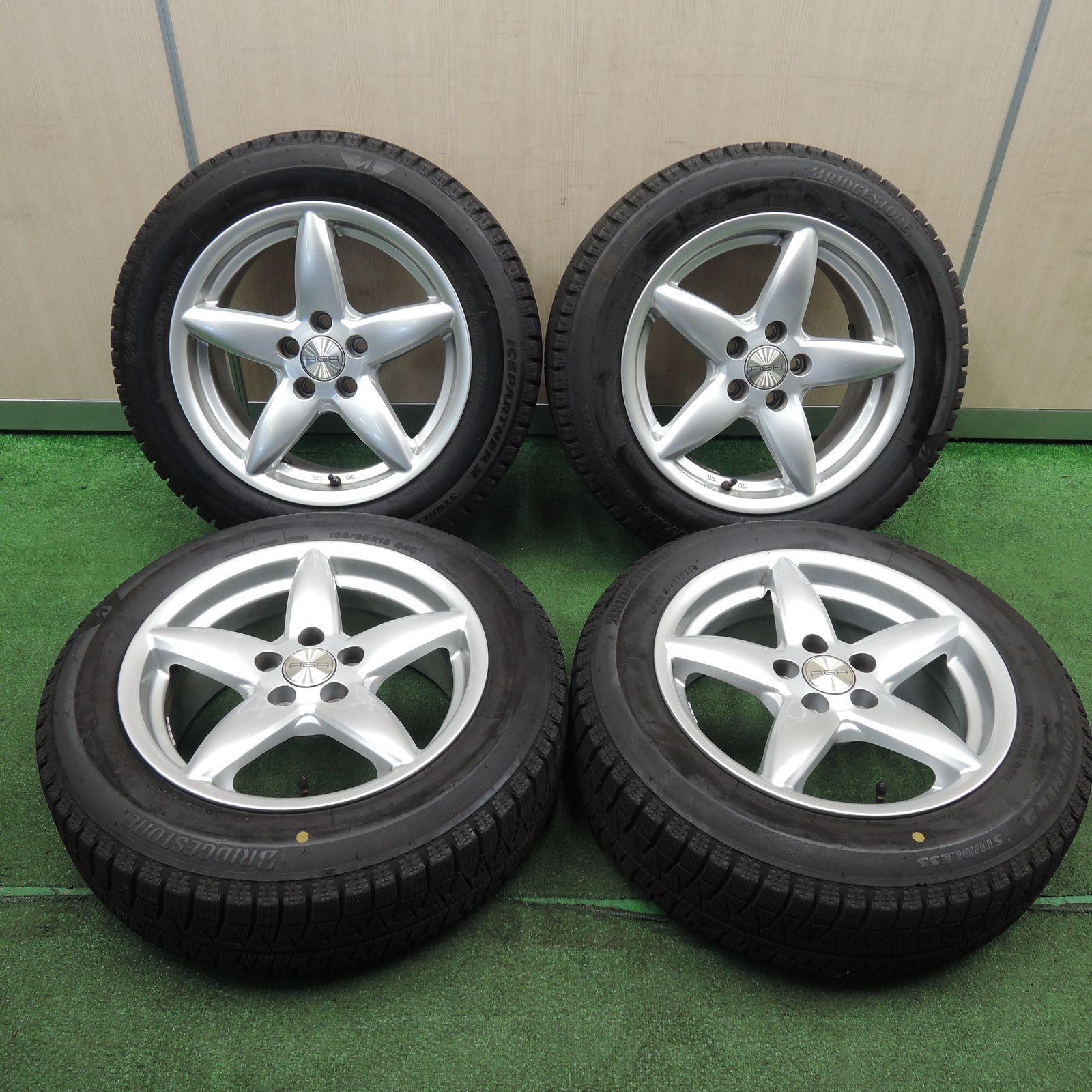 豊富な得価超バリ溝！18年！ほぼ10分★スタッドレス 215/65R16 ダンロップ ウインターマックス WM01 DILLETTO ディレット 16インチ PCD114.3/5H★ スタッドレスタイヤ