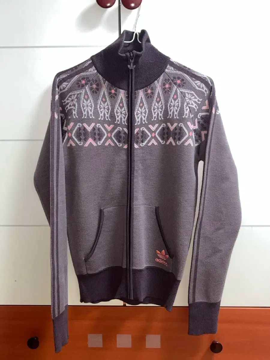 adidas アディダス ジップアップニット