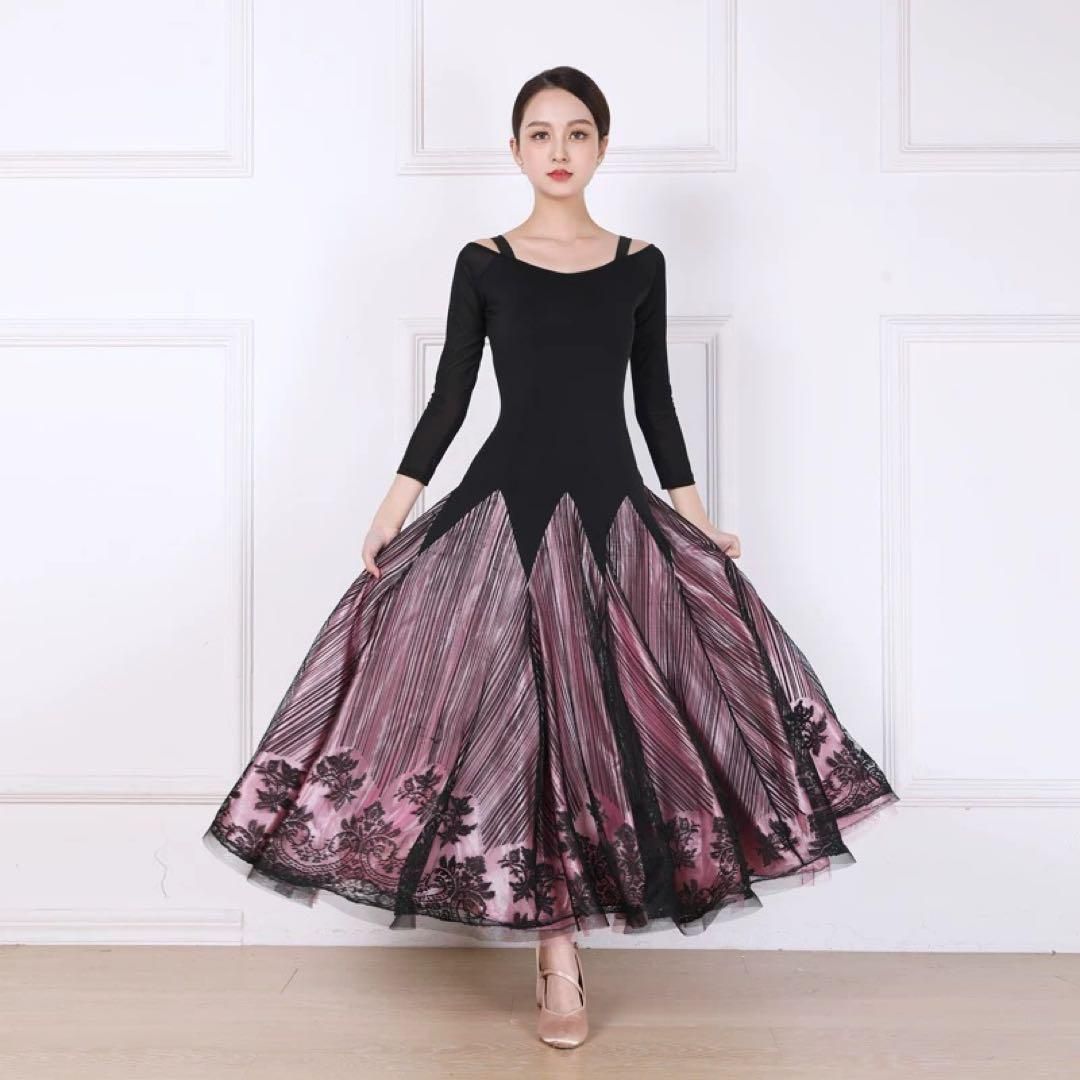 華やか刺繍ワンピース◆練習からダンスパーティー、発表会まで使える！ 新品未使用 華やか刺繍ワンピース◇練習からダンスパーティー、発表会