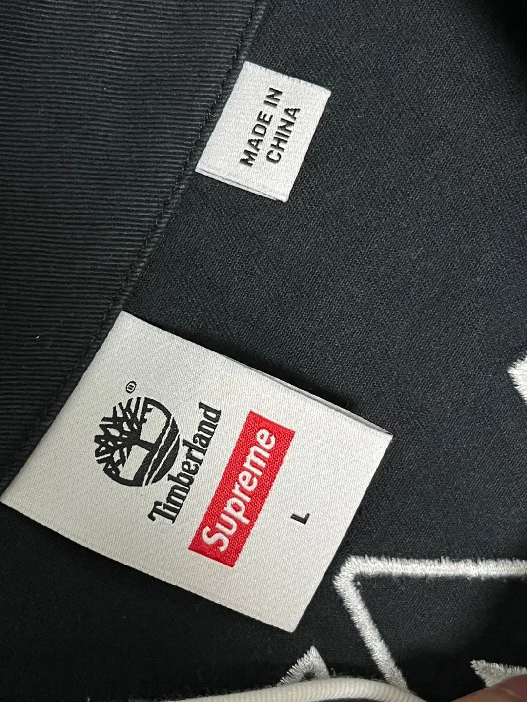 シュプリーム Timberland