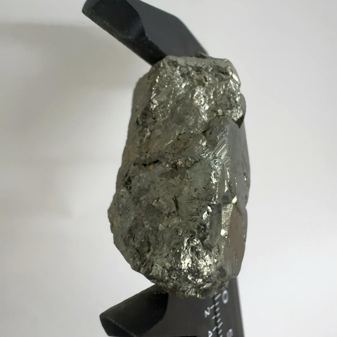 E30194】 黄鉄鉱 パイライト pyrite ペルー 天然石 鉱物