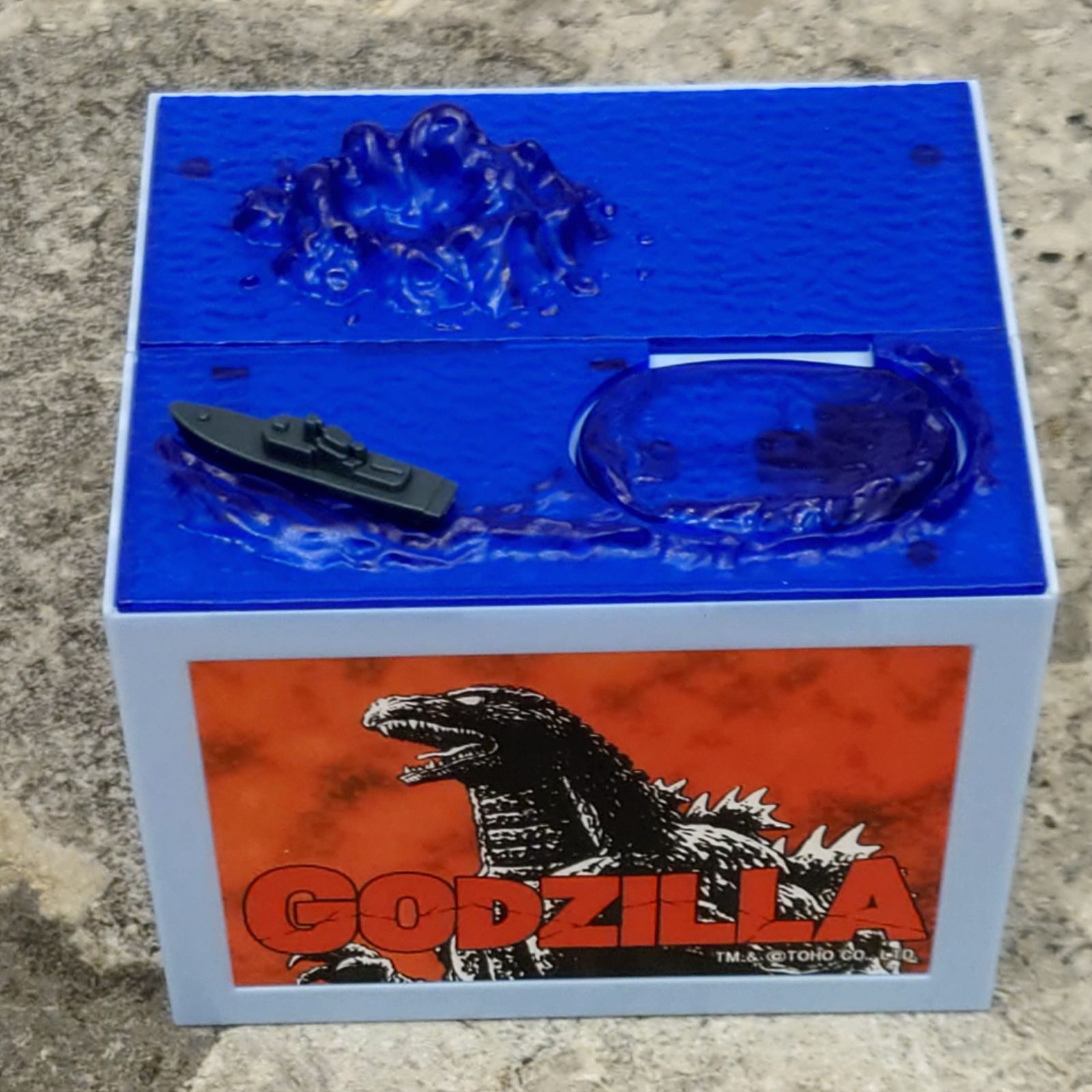 ゴジラバンク 貯金箱 - メルカリ