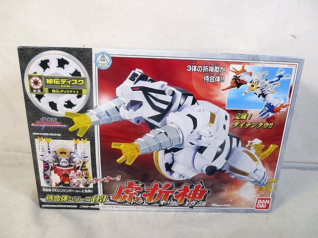 新品　バンダイ　侍戦隊シンケンジャー　侍合体シリーズ 虎折神　未開封