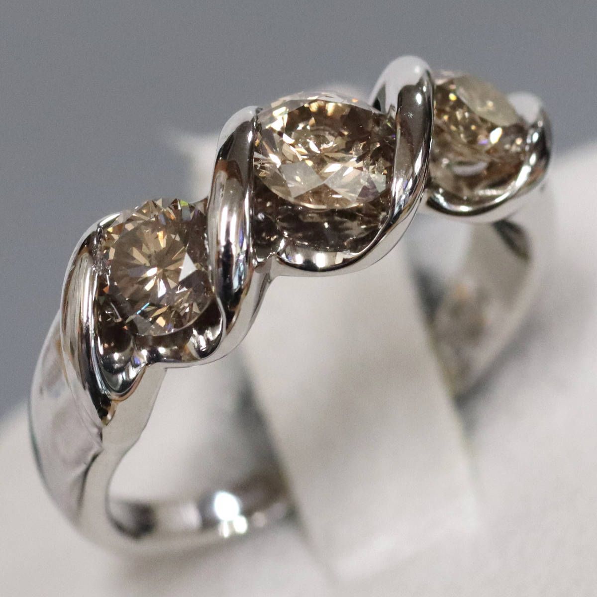 K18WGブラウンダイヤモンドリング D1.00 4.6g #8.5 - メルカリ 