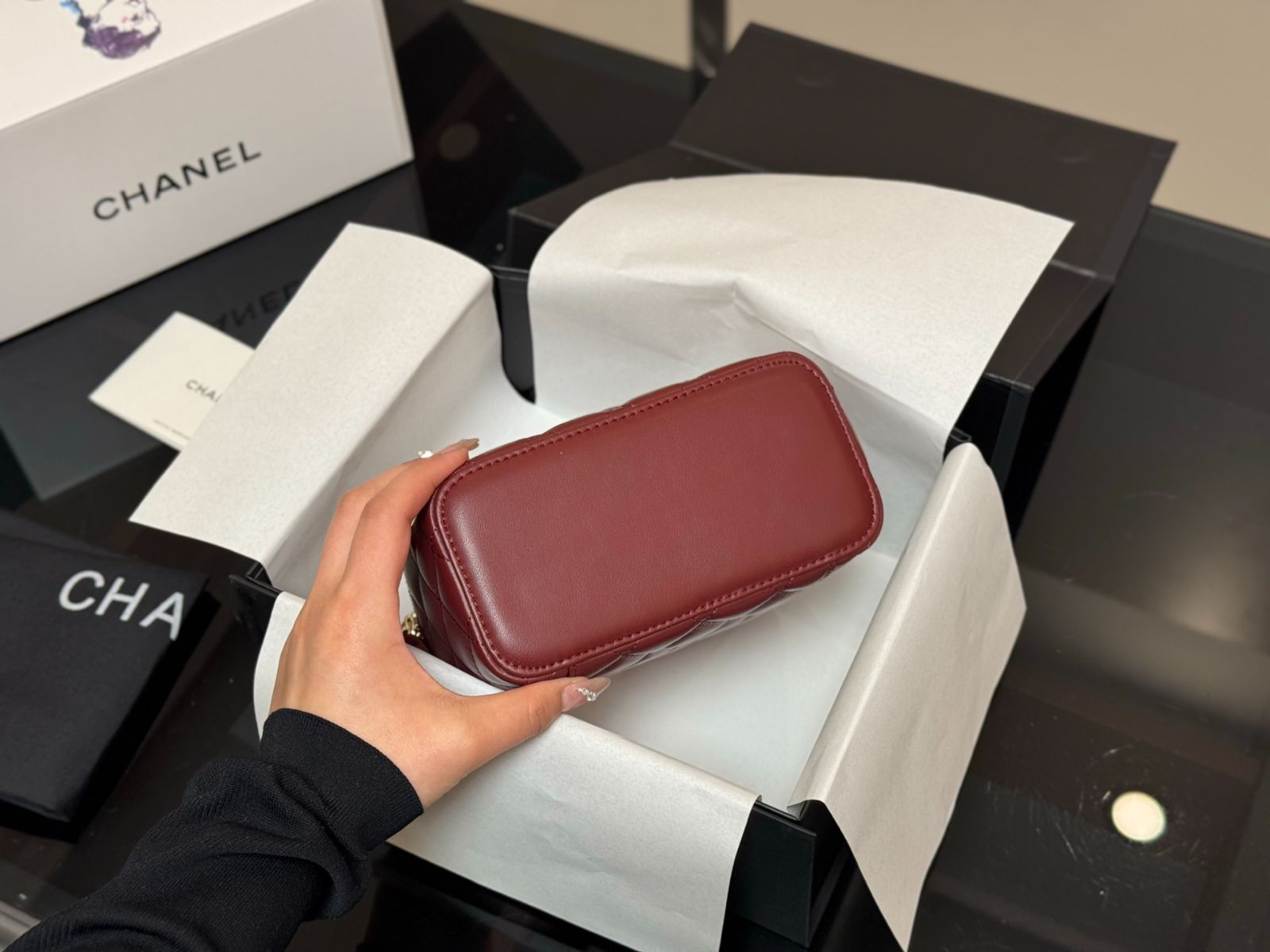 【激レア】CHANEL シャネルメイクボックス 今日特価】Chanel ハンドル メイクボックス（17×11cm） - メルカリ
