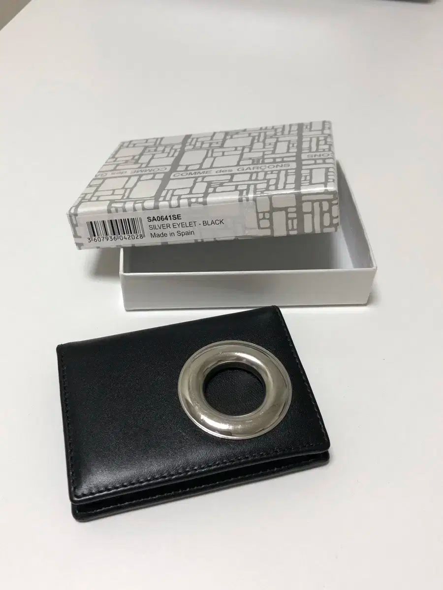 COMME des GARCONS コム デ ギャルソン シルバー アイレット 財布 ブラック
