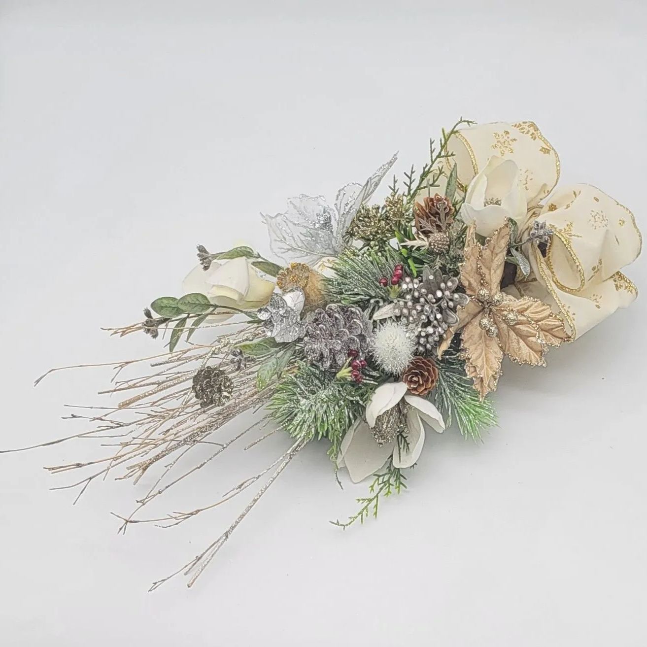 シルバーポインセチア スワッグ