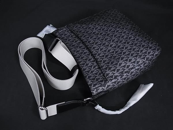 KORS マイケルコース