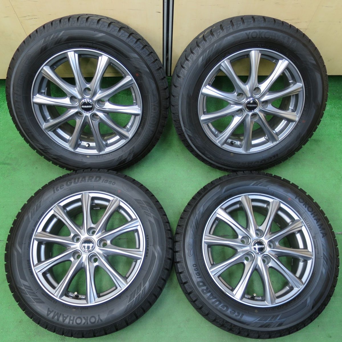 [送料無料] バリ溝！23年！9.5分スタッドレス 215/60R16 ヨコハマ アイスガード iG60 WAREN ヴァーレン 16インチ PCD114.3/5H4110802イス