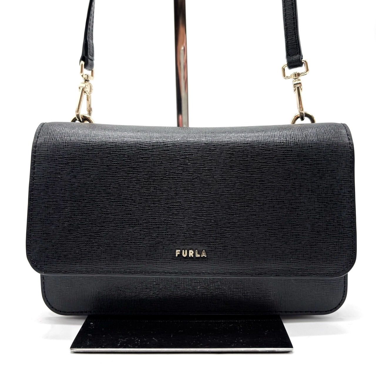【美品】フルラ レザー ショルダーウォレット リーヴァ ブラック 新ロゴタイプ フルラ Furla リーヴァ ショルダーバッグ レザー ブラック