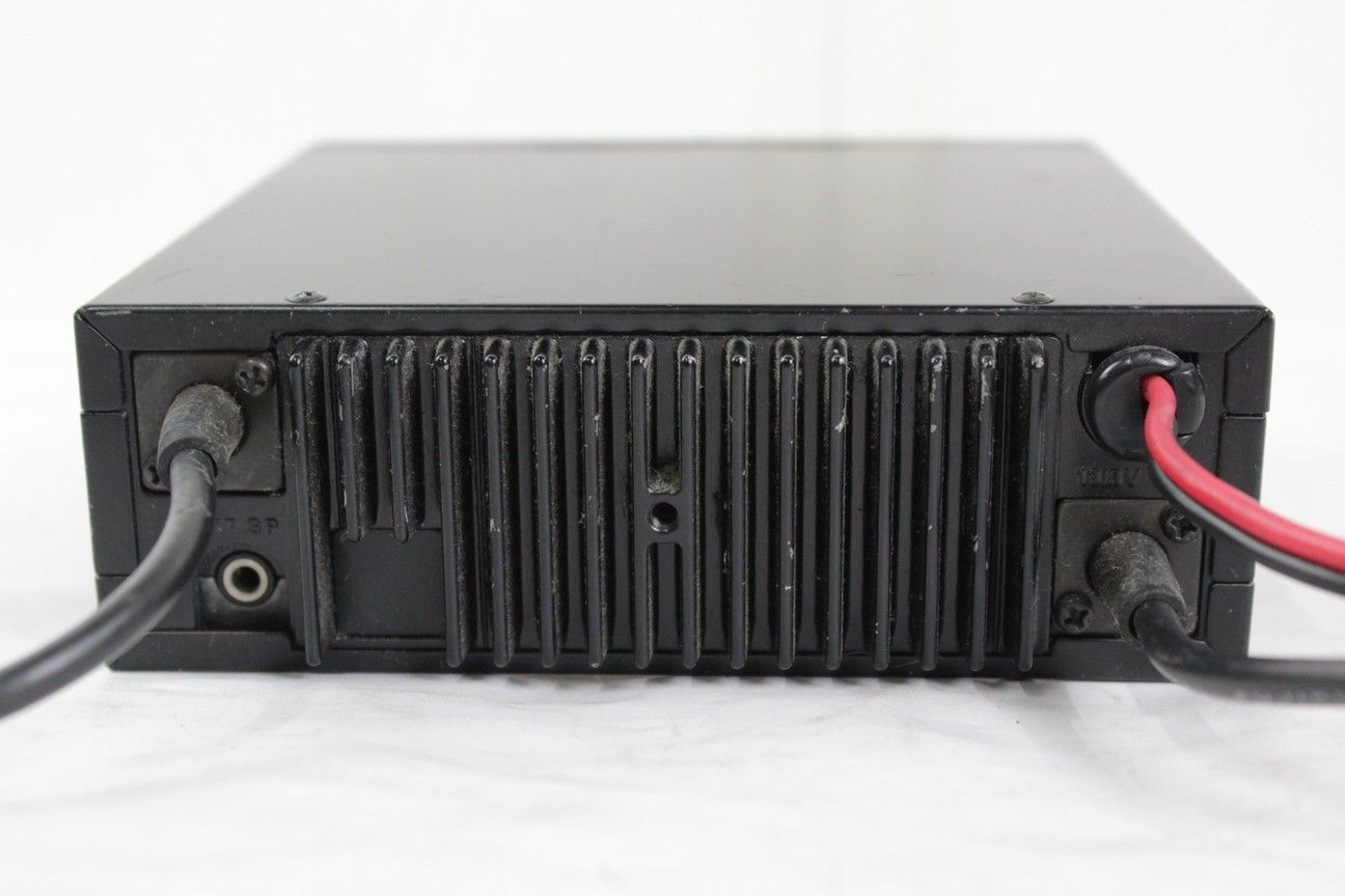 現状品 ヤエス 無線機 FT-4700 トランシーバー YAESU 八重洲