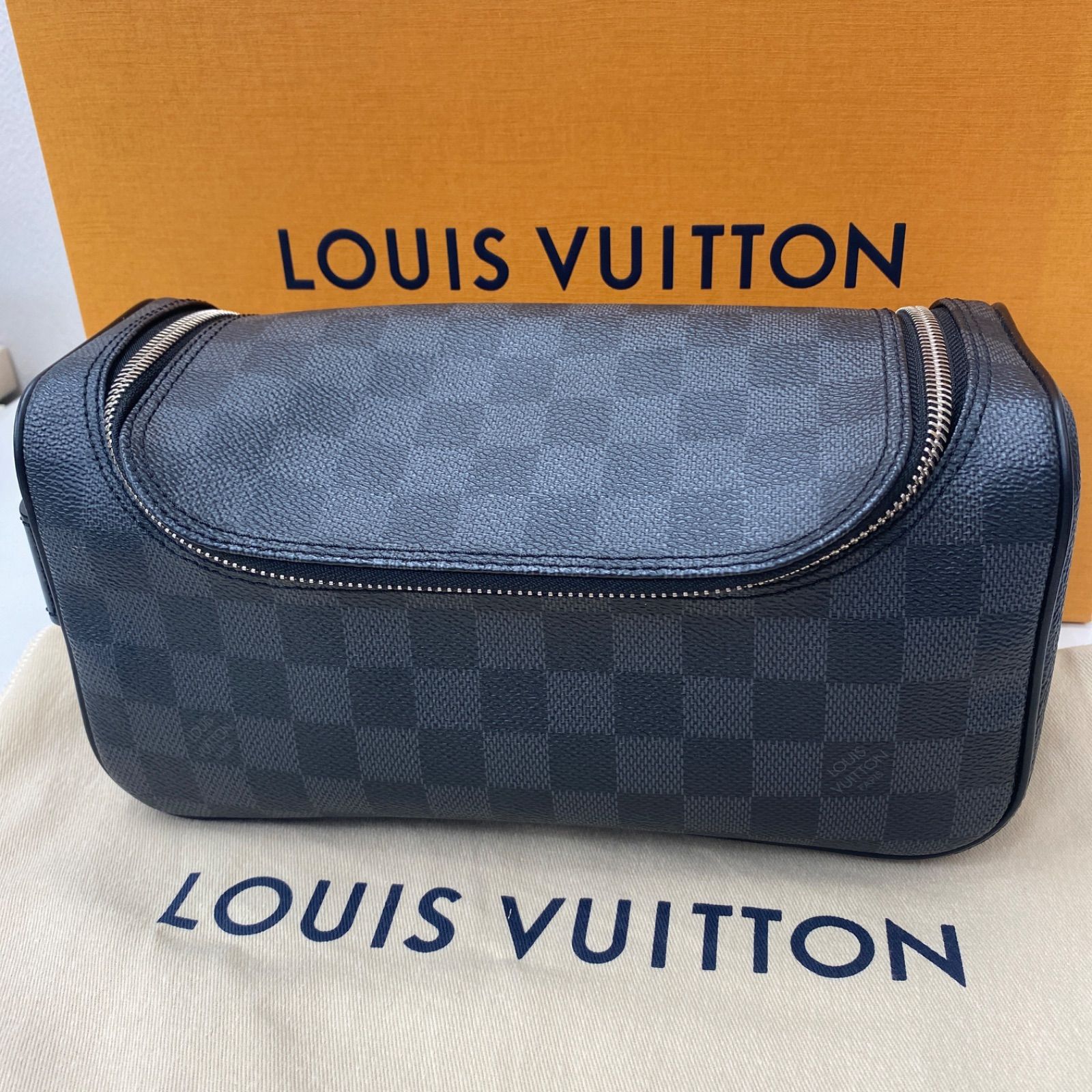 美品】LOUIS VUITTON ルイヴィトン ダミエグラフイット トワレポーチ トラベルポーチクラッチバッグ N47625 - メルカリ