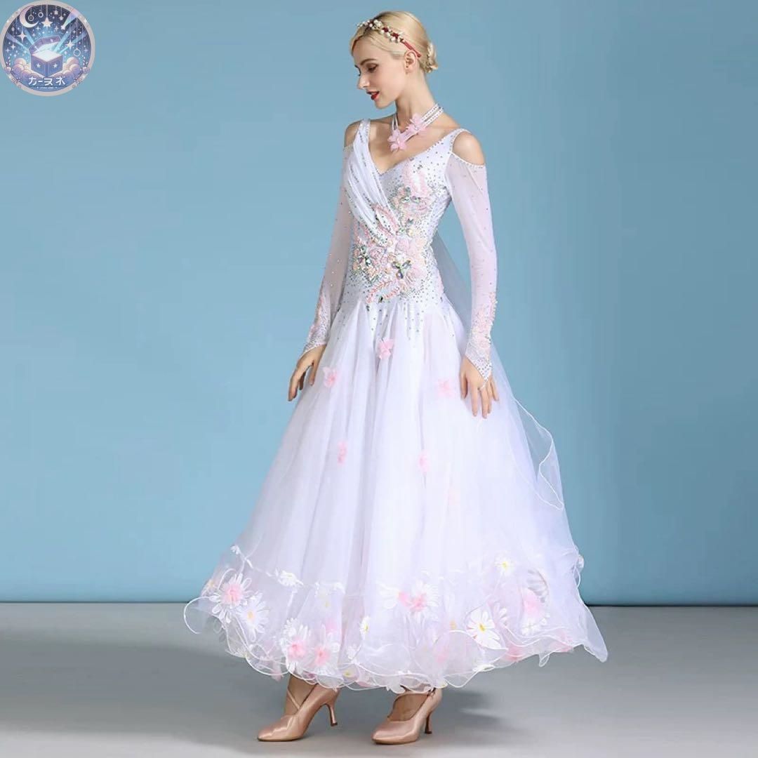 セール商品再値下げ中。 ♥ 華やかストーン付きスタンダードドレス 輝くスタイルで競技会やパーティーに最適