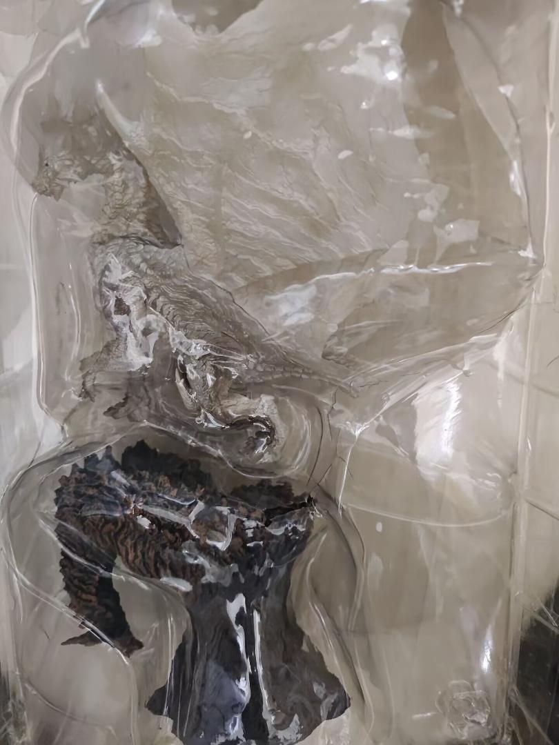 モンスター・ハンター クシャルダオラ 脱皮状態 フィギュア