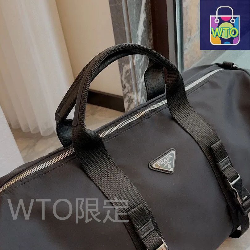 PRADA ブラック ダッフルバッグ プラダ ブラック Re-Nylon xサフィアーノレザー ダッフルバッグ | PRADA