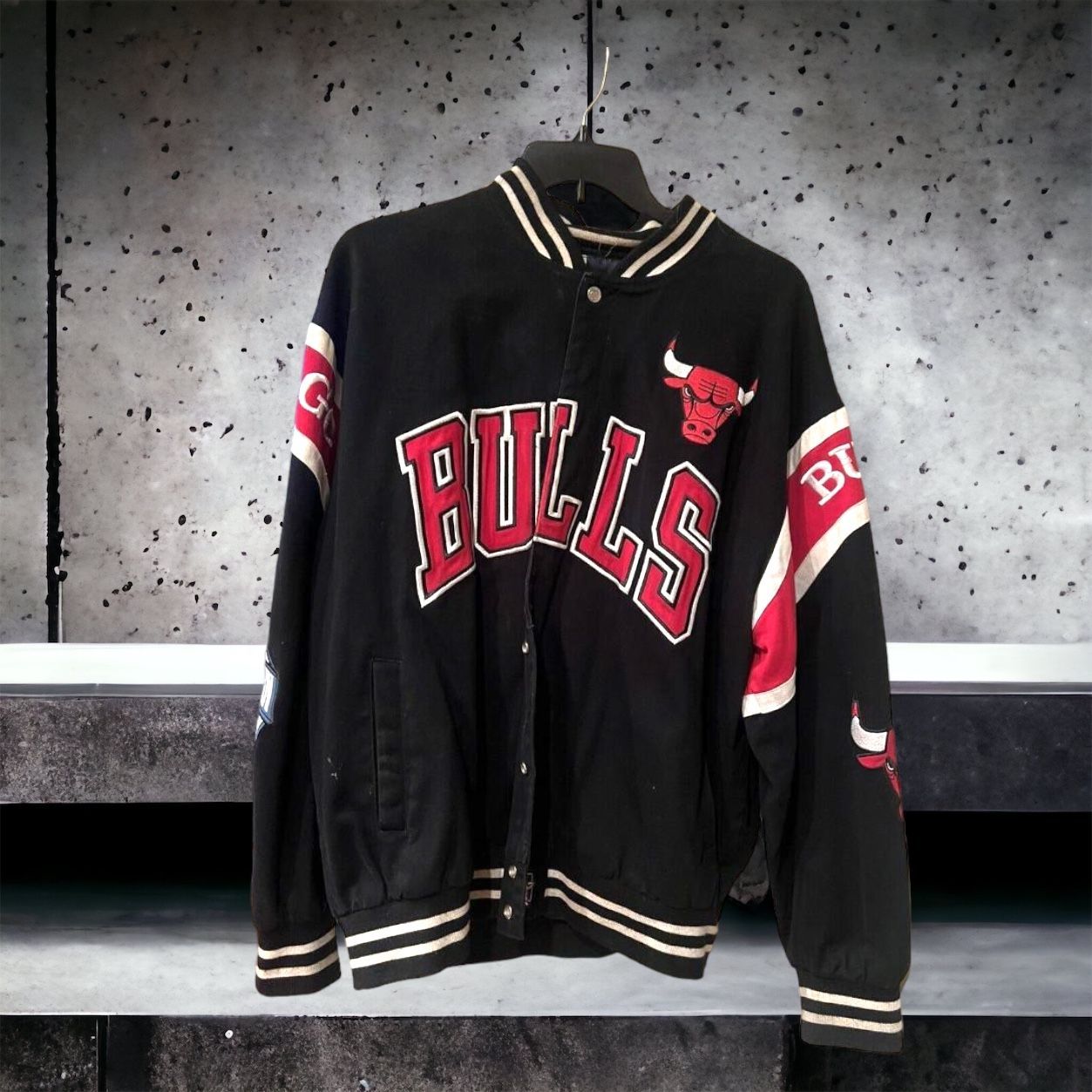 シカゴブルズ スタジャンCHICAGO BULLS JEFF HAMILTON