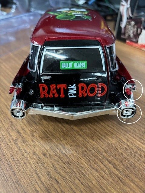 ラットフィンク ミニカー AUTO WORLD 1:18 202301310900.jpg
