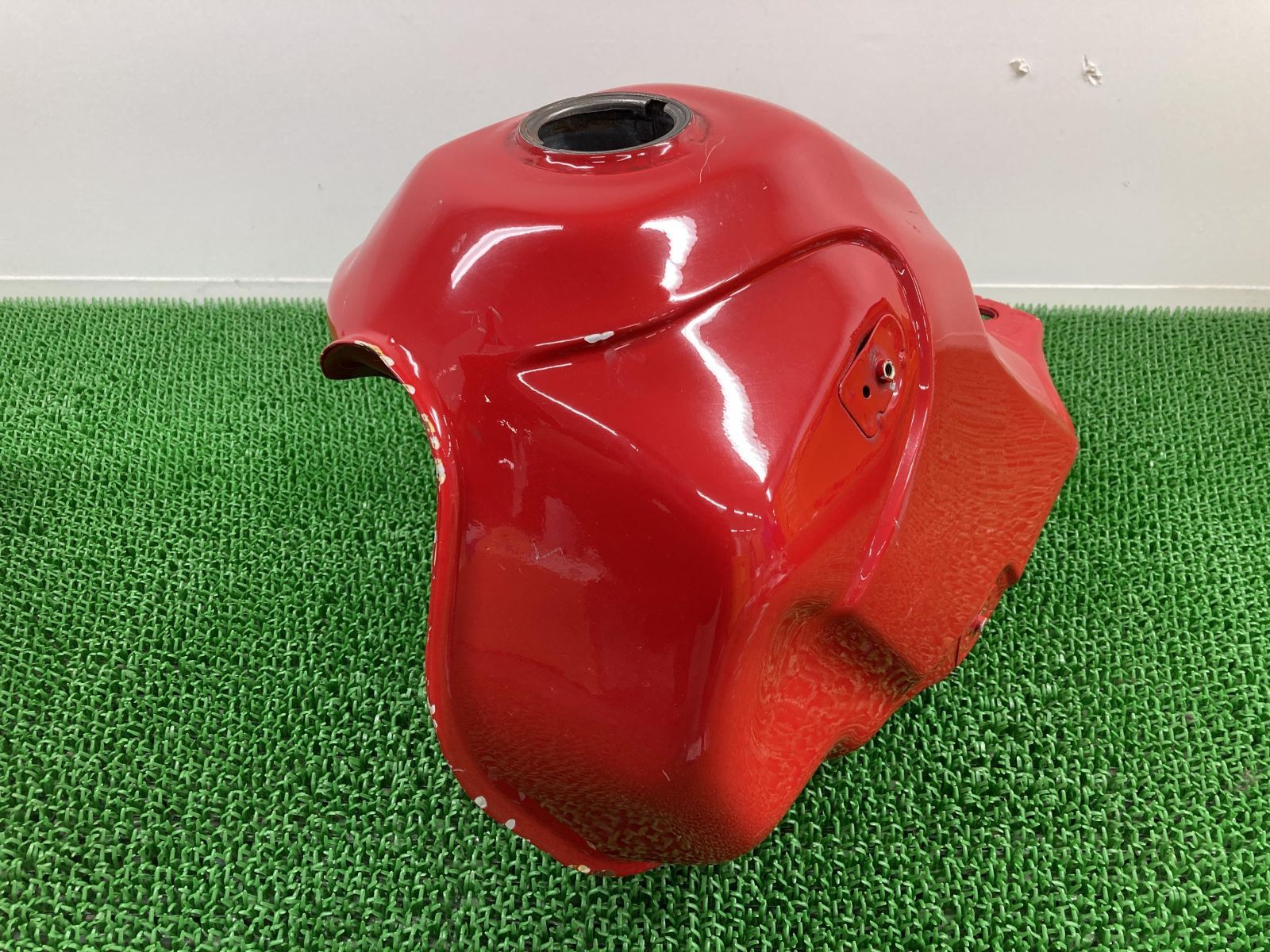 XL250ディグリー タンク ホンダ 純正 バイク 部品 MD26 DEGREE フューエルタンク 燃料タンク ペイント素材に コケキズ無し 【中古】 43 XL250ディグリー タンク ホンダ 純正 中古 バイク 部品 MD26 DEGREE