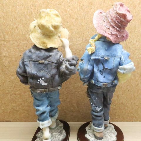 【更に値下げしました】MRHのフィギュリン人形2点セット MRH フィギュリン 人形 2点セット 現状品 - メルカリ