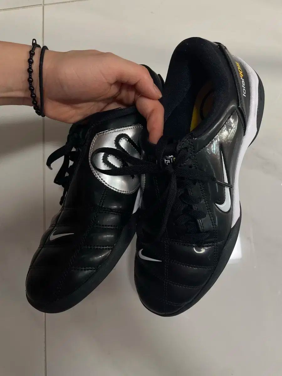 ナイキ トゥー90 サッカーシューズ ブラック 245