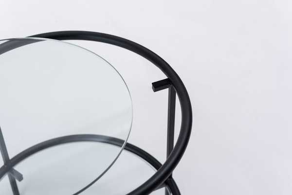 ガラステーブル