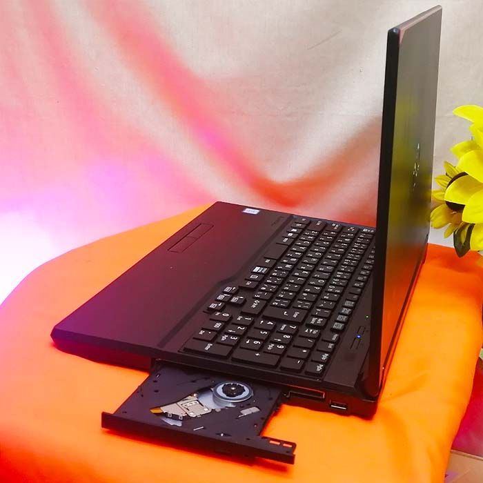 ◆大画面オールインワンLIFEBOOK A576|SW◆テンキー付き◆