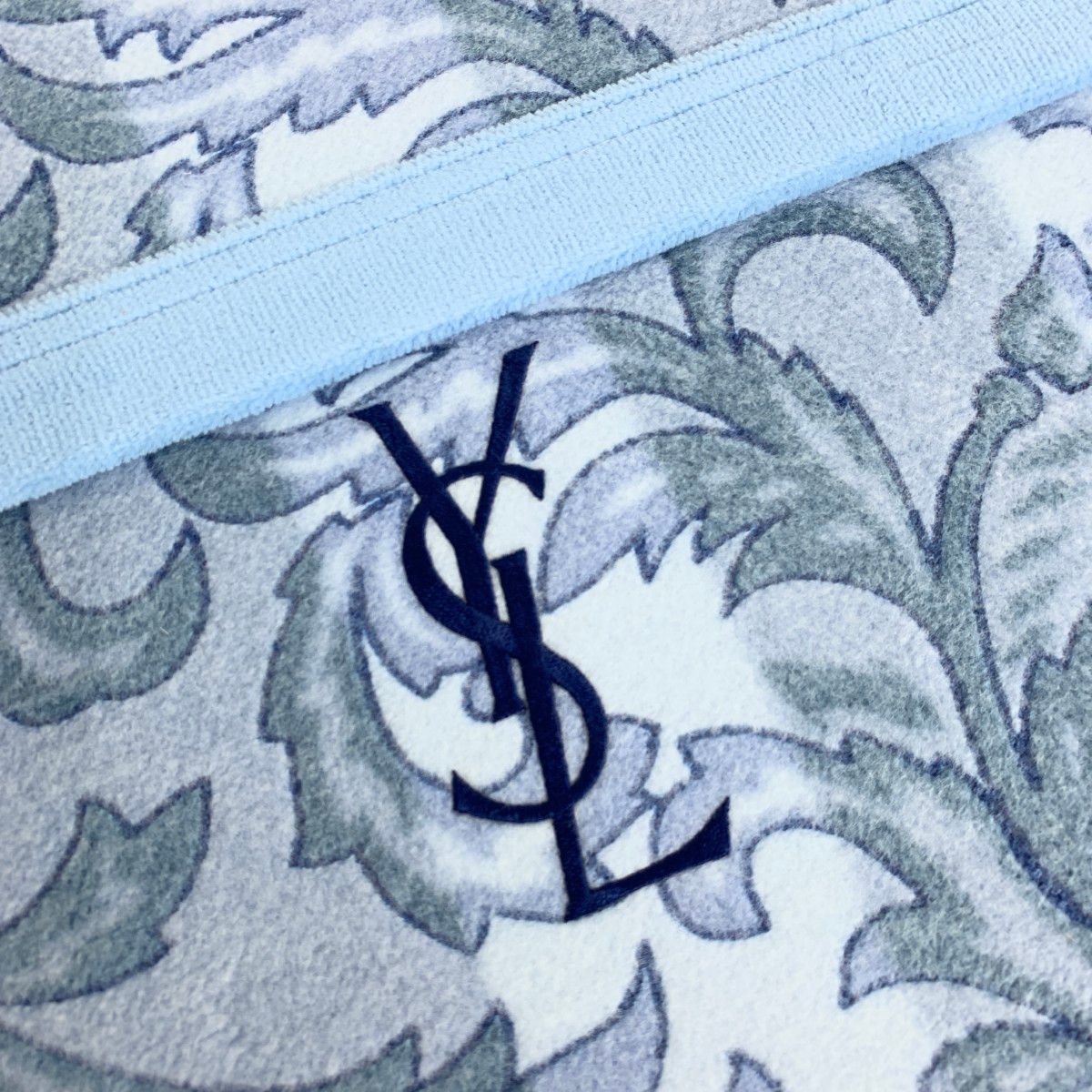 YSL シルク毛布 140cm×200cm YSL シルク毛布 140cm×200cm YSL シルク毛布 140cm×200cm