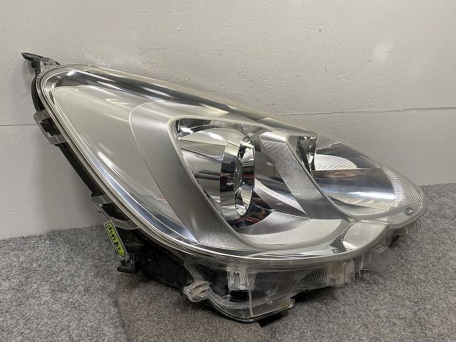(H)トヨタ アクア/NHP10 純正 後期 ヘッドランプ 左右セット KOITO 52-291 水没 加工ベース お得，本物保証 トヨタ AQUA⁄アクア NHP10 後期 右ライト⁄右ヘッド