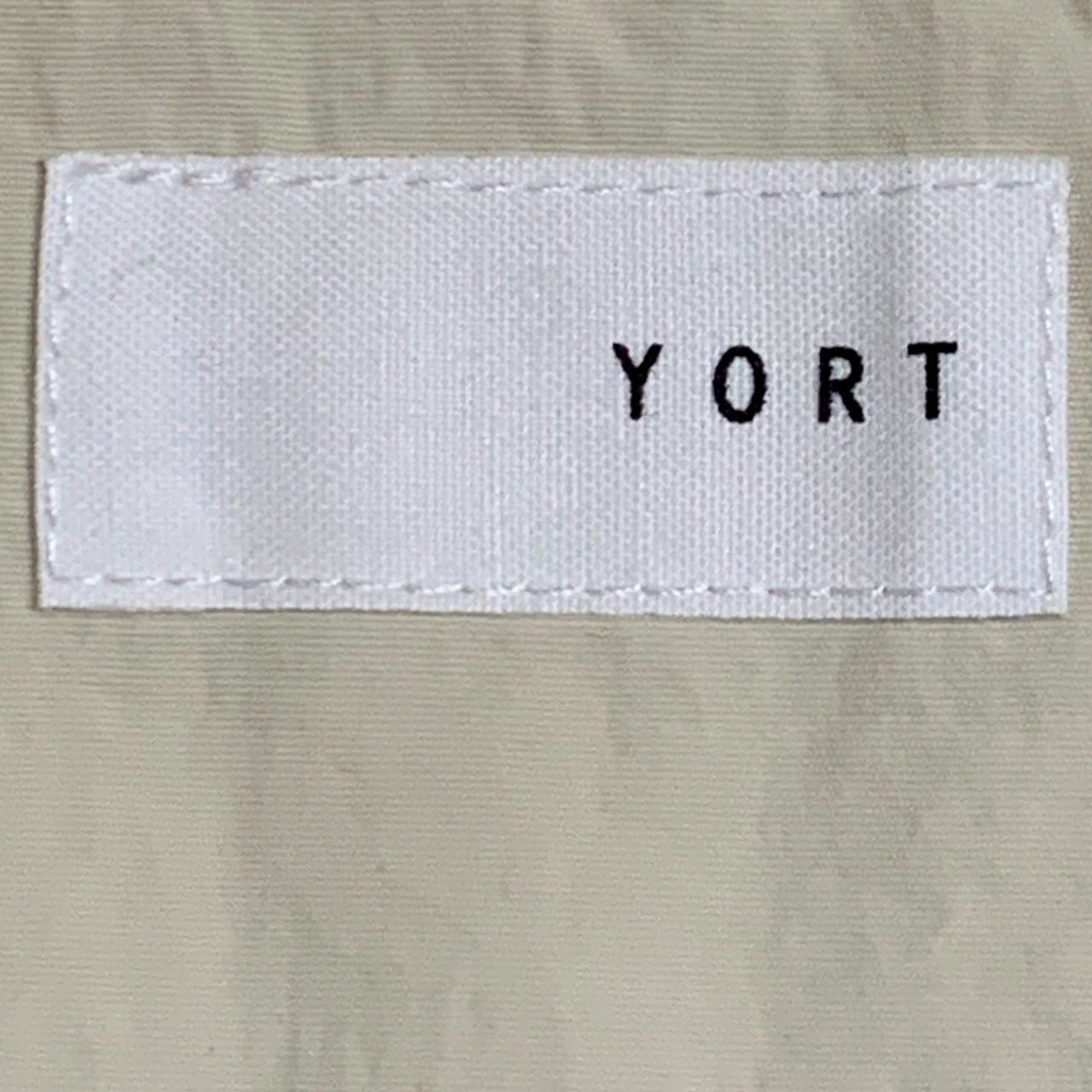 YORT】ノーカラーキルティングジャケット/9号/ベージュ/未使用品