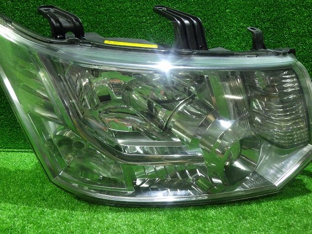 デリカ ヘッドライト 左右セット バラスト付き KOITO 100-87918