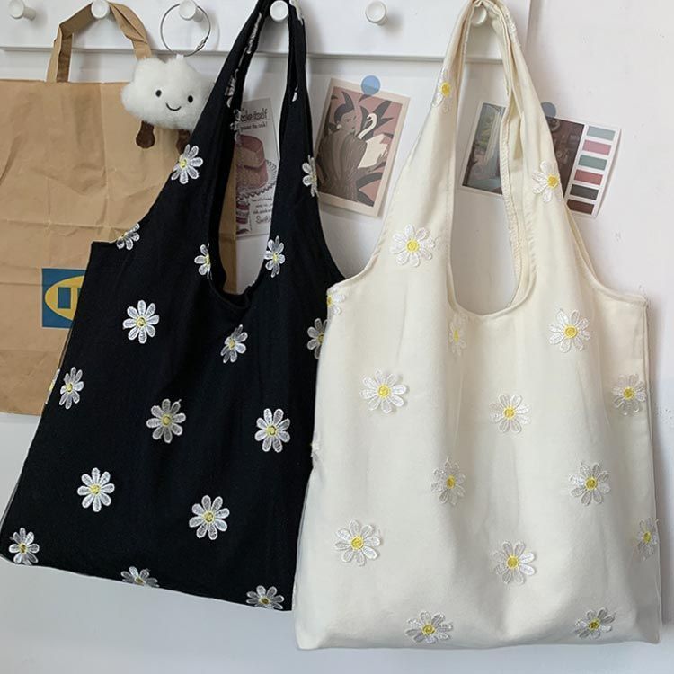 レースモラ刺繍入りダークグレーコットンバッグ eavamの刺繍バッグ：マリ／黒（L） yeb：mali／black（L） | eavam
