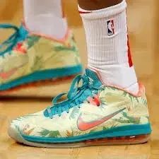 NIKE(ナイキ) レブロン 9 ロー 280 バスケットシューズ ライム マンゴー