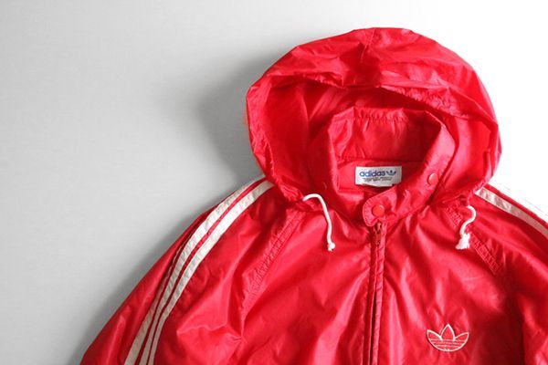 ☆80's adidas ◇ デサント製 中綿入り ナイロンジャケット 赤 L