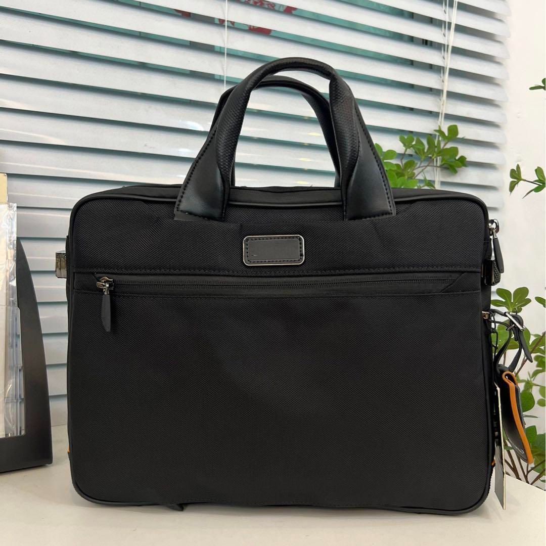 新品 TUMI×MCLAREN「アクスル」スリム・ブリーフ 373021 - バッグ