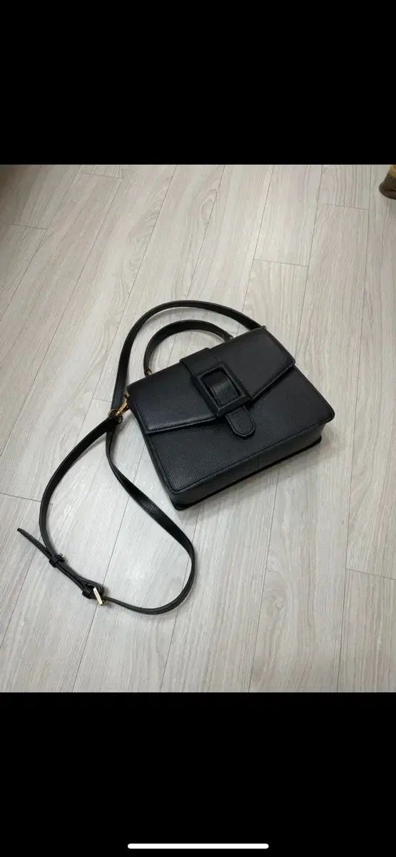 COURONNE クロンヌ クロスバッグ