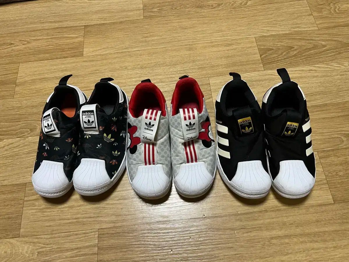 adidas アディダス 靴