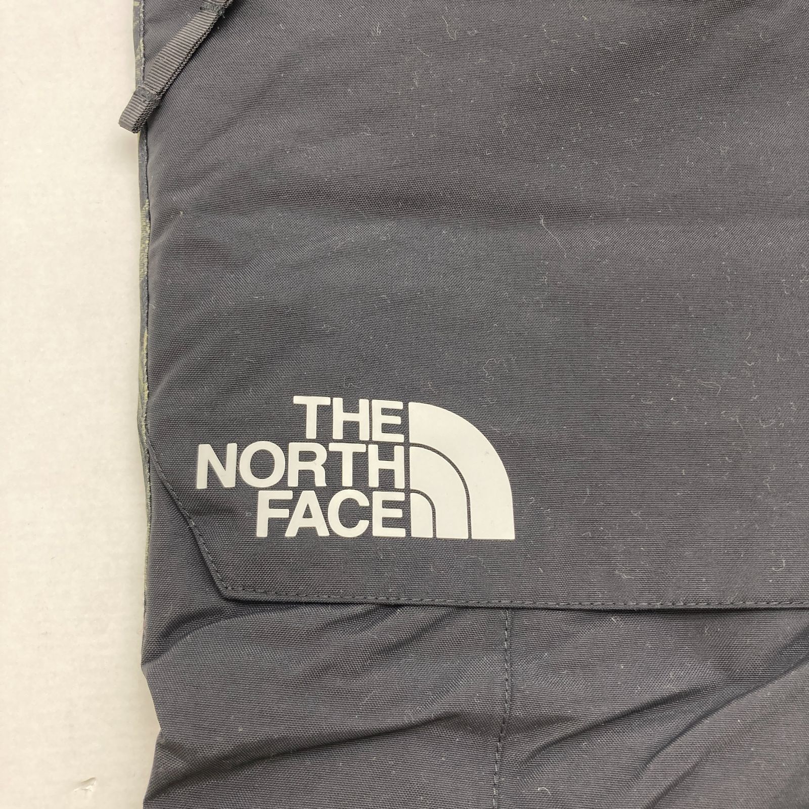 04ｍ2036∞ THE NORTH FACE ノースフェイス Slashback Cargo Pants スラッシュバックカーゴパンツ  ブラック×グリーン リーフ柄 L NF0A3IFW スノーウェアー スノボ スキー タグ付き 中古品 - メルカリ