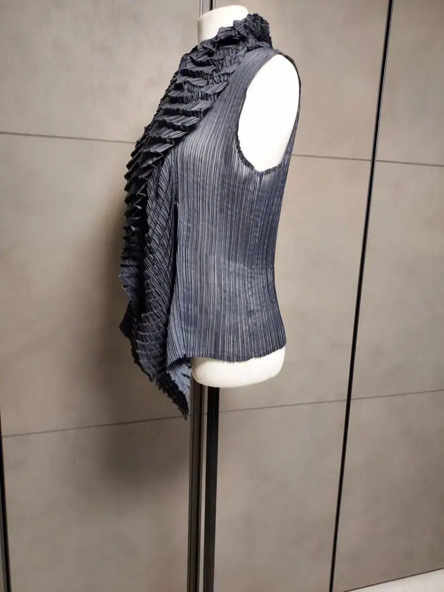 カーディガン グレー