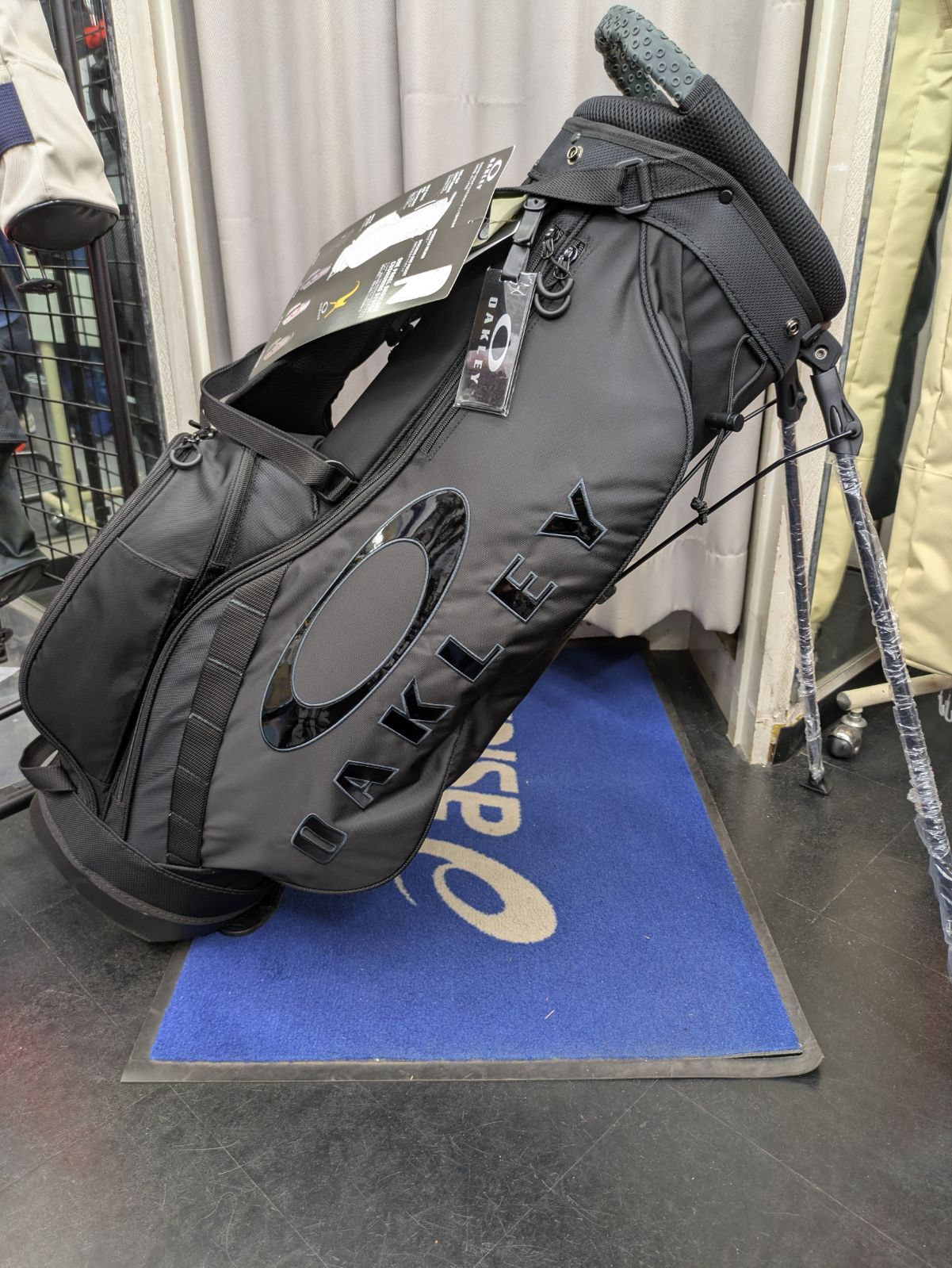 新品未使用品】オークリー FOS901968 スタンド 18.0 キャディ