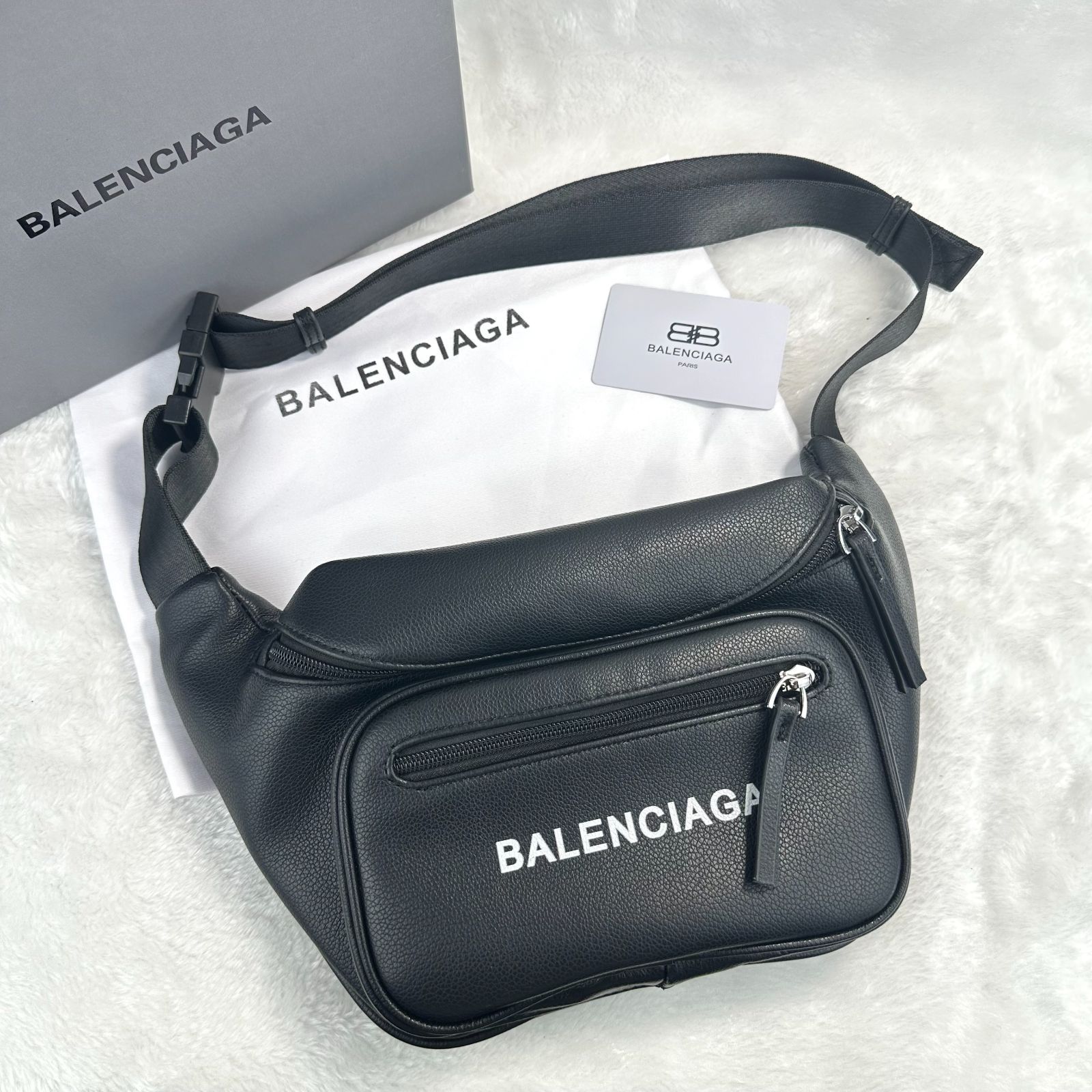 箱付き】BALENCIAGA ボディバッグ ウエストポーチ - メルカリ