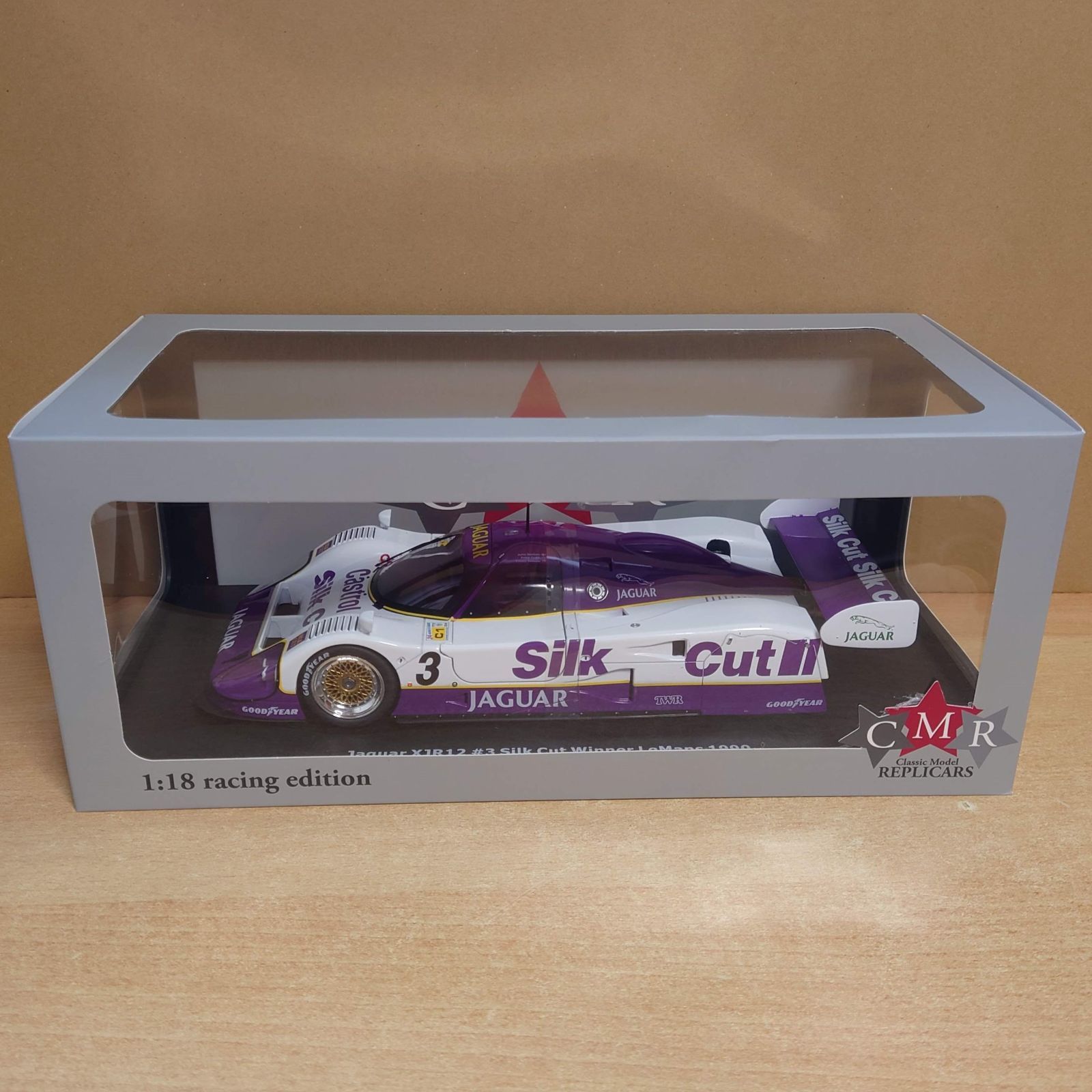 1/18 ジャガー XJR-12 #3 Silk Cut ルマン 1990 優勝 Jaguar CMR