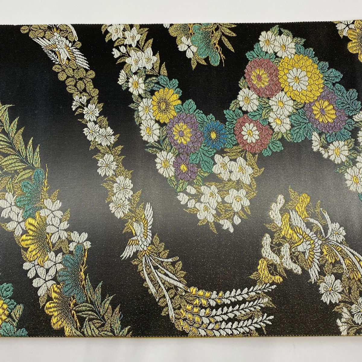 袋帯 美品 秀品 菊 尾長鳥 刺繍 金糸 墨色 六通 正絹 【中古